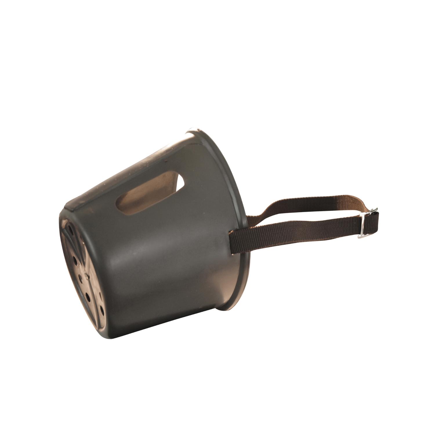 Muselière pour cheval en plastique avec trous